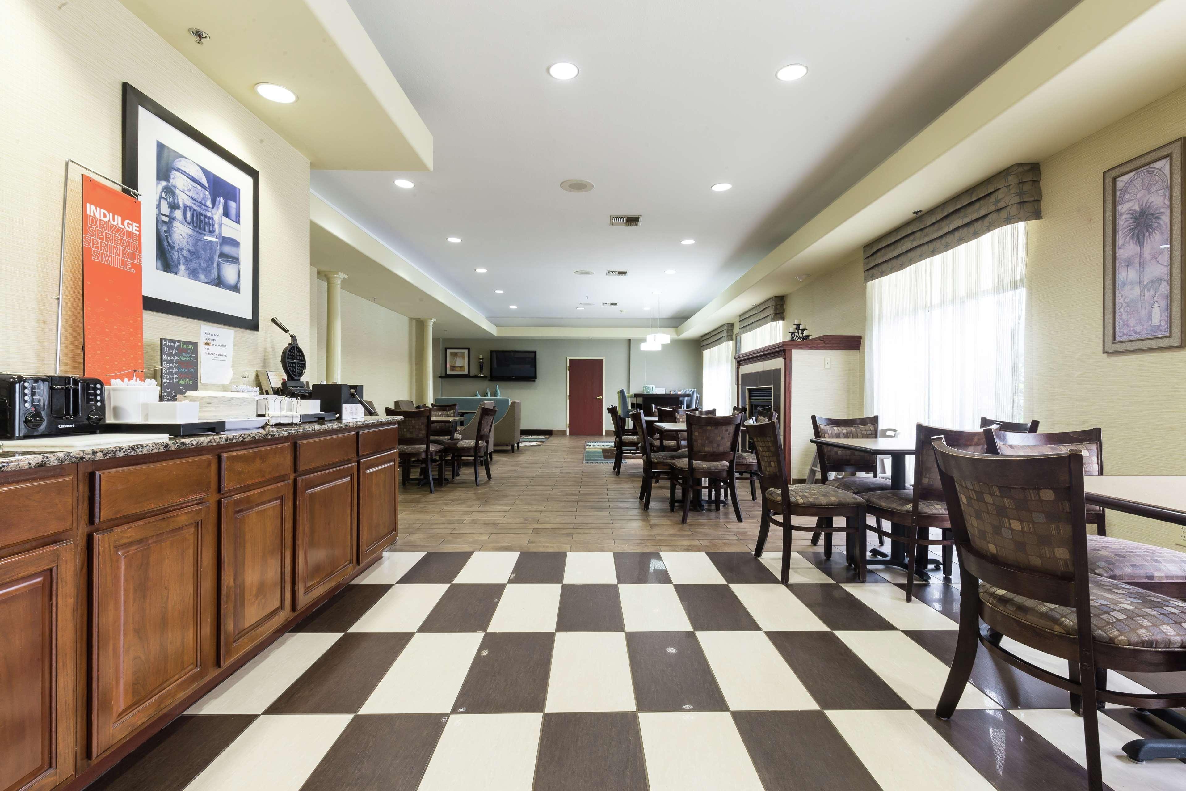 Hampton Inn Kerrville Exterior photo