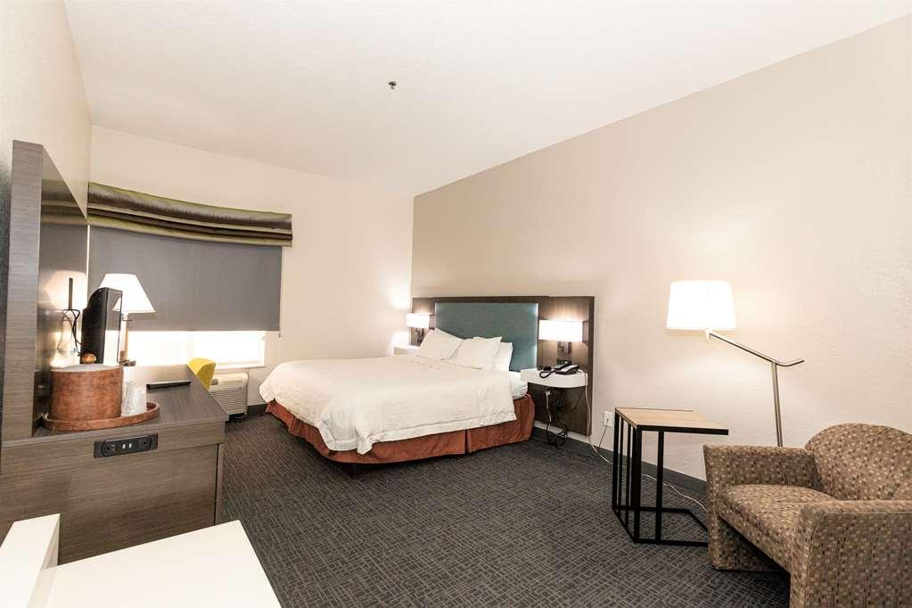 Hampton Inn Kerrville Room photo