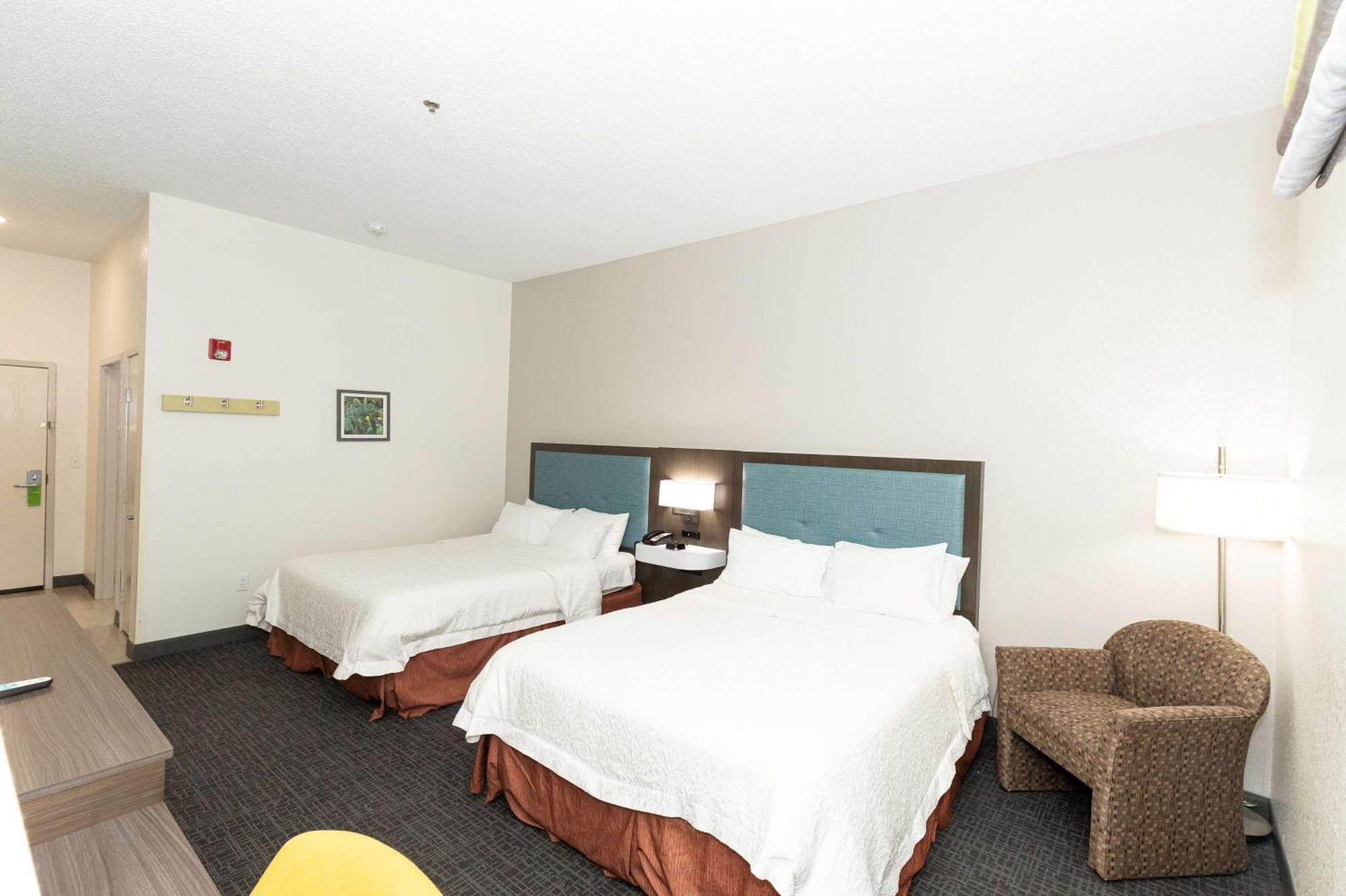 Hampton Inn Kerrville Exterior photo